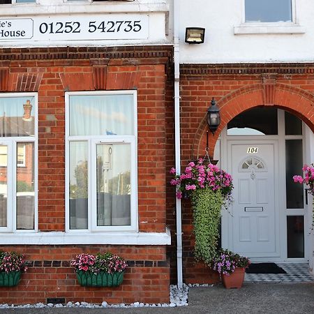 Annie'S Guest House Farnborough  Exterior foto
